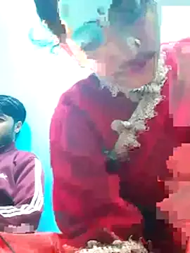 Offline bold-couple on StripChat