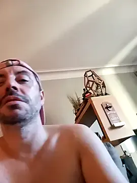 Offline branletteur on StripChat