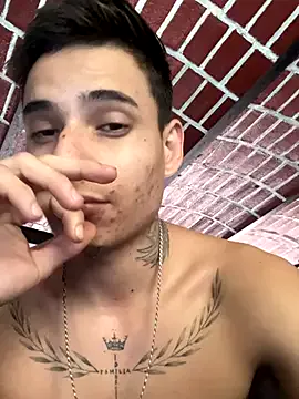 Offline brianor89 on StripChat