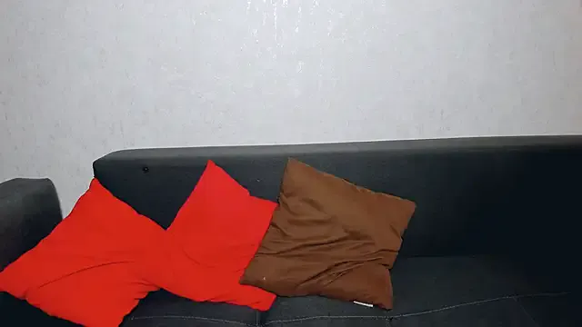 Offline BrilliantGirll on StripChat