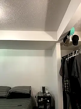 Offline brofcker on StripChat