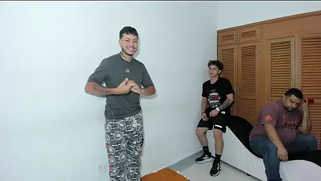 Offline brutal_sex_room2k on StripChat