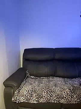 Offline cam_divaa on StripChat