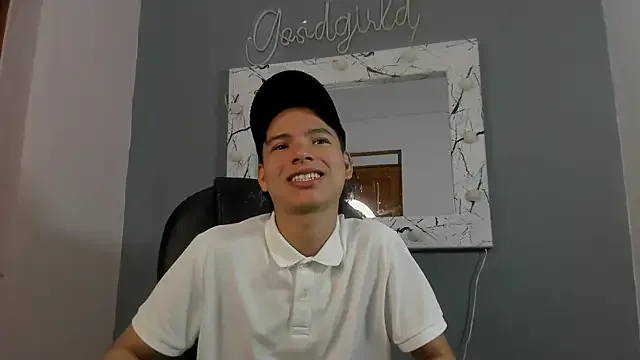 Offline camillo_virgil on StripChat