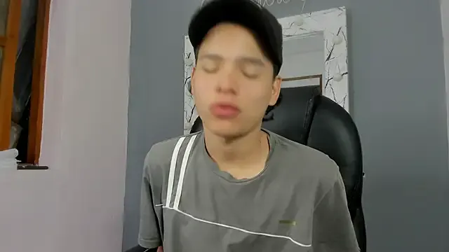 Offline camillo_virgil on StripChat