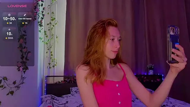 Freechat Candy_Flosse on StripChat