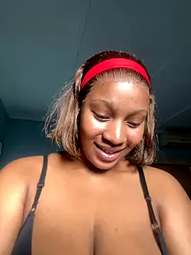 Freechat Candy_Love_18 on StripChat