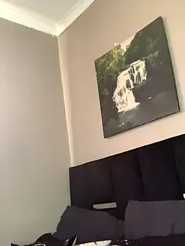 Offline cardibabe on StripChat