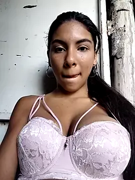 Offline chaparritahot99 on StripChat