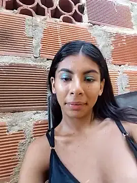 Offline chaparritahot99 on StripChat