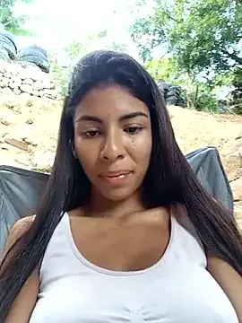 Offline chaparritahot99 on StripChat