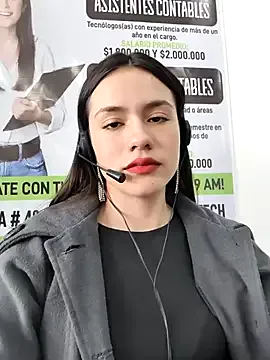 Private CHARLOTTE__05 on StripChat