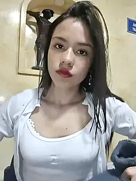 Private CHARLOTTE__05 on StripChat