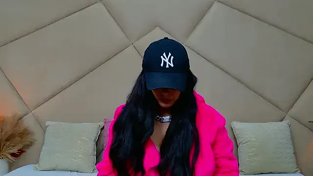 Offline ChloeFrost on StripChat