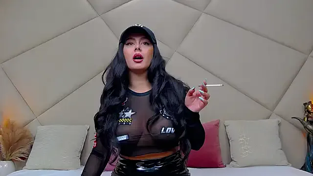 Offline ChloeFrost on StripChat