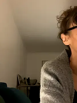 Freechat Chris06d22@xh on StripChat