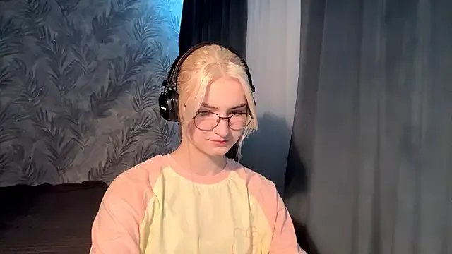 Cindi_Jacobs on StripChat