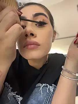 Offline clarachanelricek on StripChat