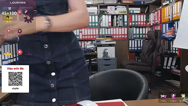 Offline classyladyrellax on StripChat