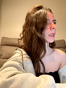 Offline coquette15 on StripChat