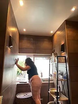 Offline coquineronde on StripChat