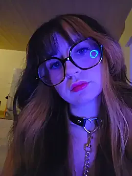 StripChat CornetDeGlace is Freechat CornetDeGlace — 10 fess +5 fouet