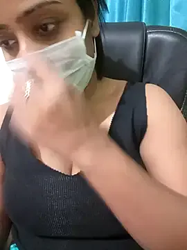 COZY_ROZI on StripChat