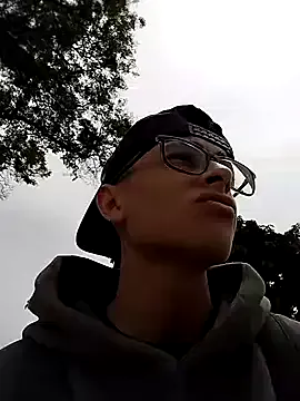 Offline Cuervo_maniaco on StripChat