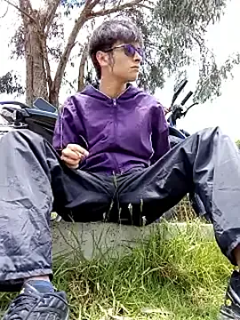 Offline Cuervo_maniaco on StripChat