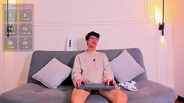 Offline Cum_hunters on StripChat