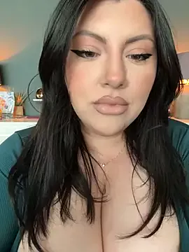 Offline CurvyKimmy1 on StripChat