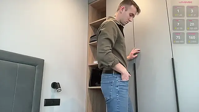 Offline cute_mark on StripChat