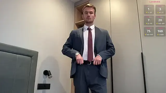 Offline cute_mark on StripChat