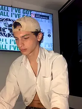 Offline cybercosmiiic on StripChat