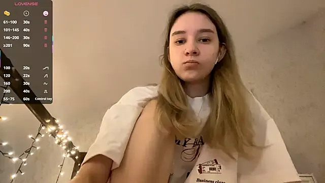 DanaCore on StripChat 