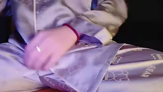 Offline Dancer03 on StripChat