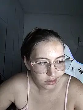 Freechat dani123unica on StripChat