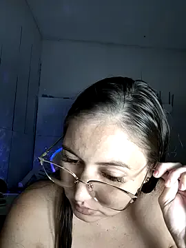 Freechat dani123unica on StripChat