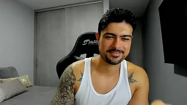 Offline Dante_Storm on StripChat