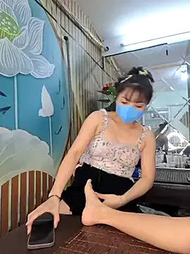 Offline Dawn_hope on StripChat