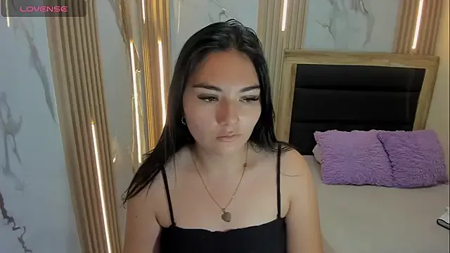 Offline delilaquinn on StripChat