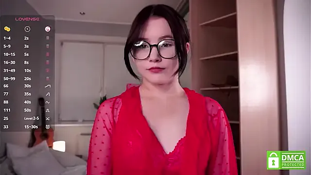 Offline DelphaDivenere on StripChat