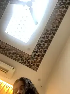 Offline desitease on StripChat