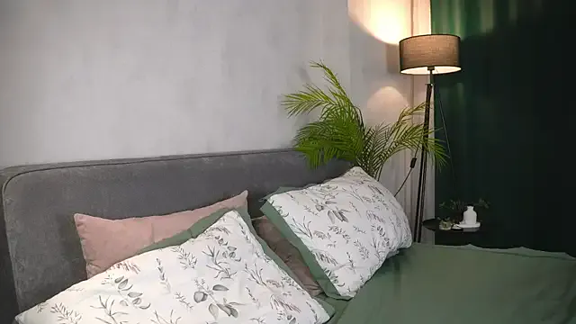 Offline DianaBryans on StripChat