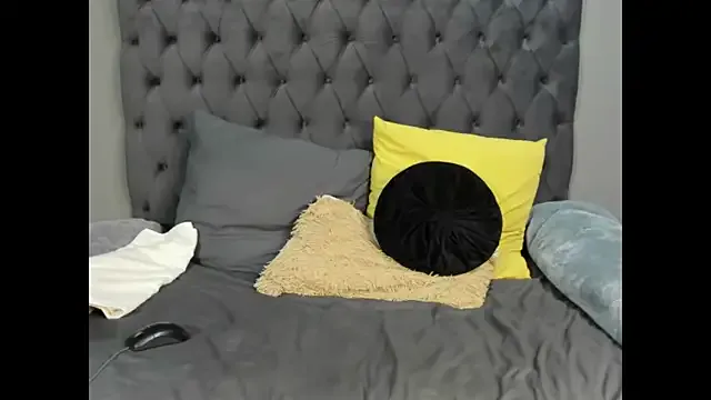 Offline DIRTYTALKINQUEEN on StripChat