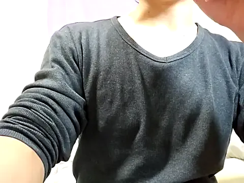 Offline Earth_001 on StripChat