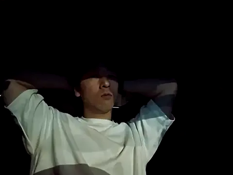 Offline Earth_001 on StripChat