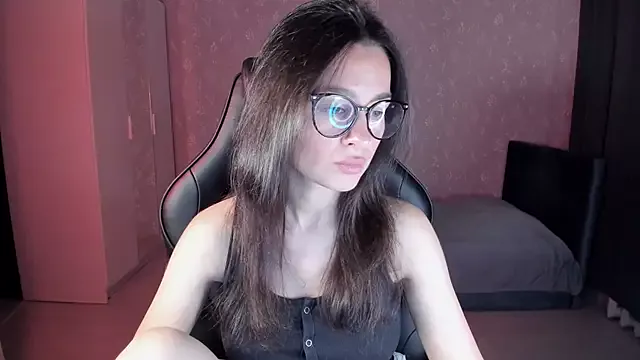 EllaFresh on StripChat 