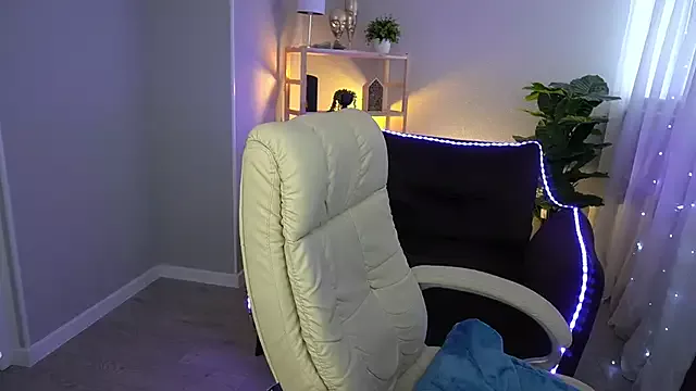 Private ElysLunar on StripChat