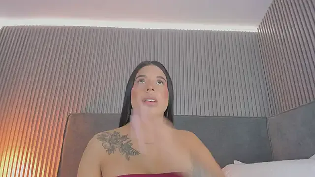 emelie_89 on StripChat